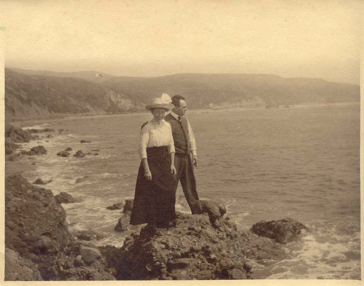 Edmund and Elsa, on the rocks...